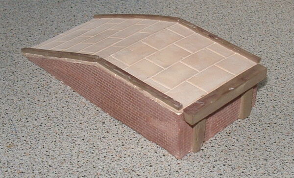 BRICK END LOADING RAMP O
