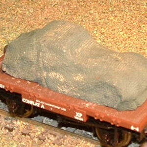 SHEETED OLD CAR LOAD OO