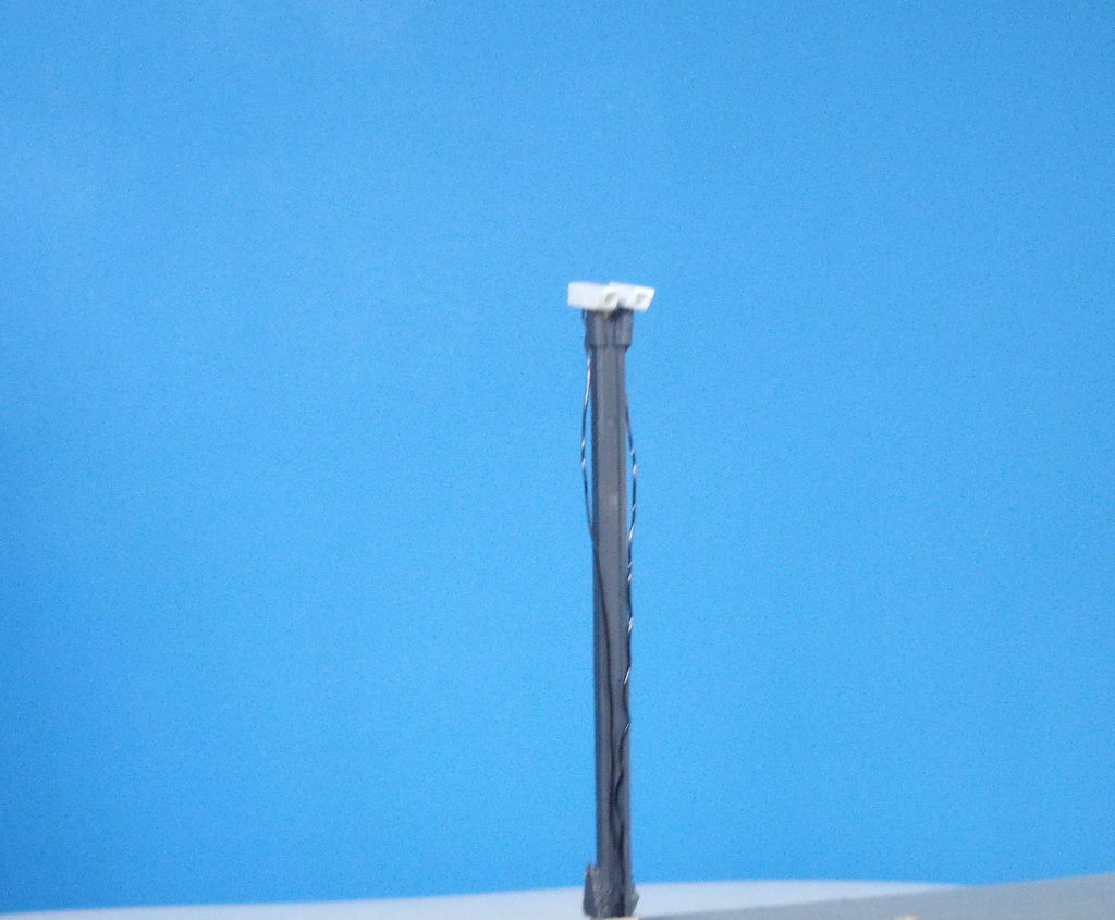 LEVEL CROSSING CAMERA READY BUILT OO Ten Commandments