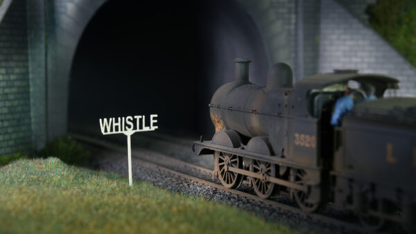 WHISTLE SIGNS OO - Image 2